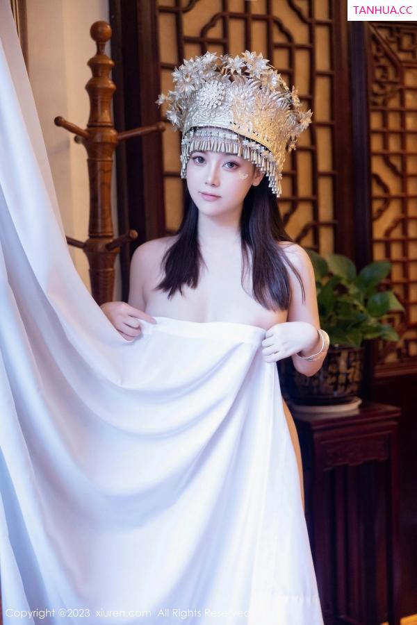 豆瓣酱  [XiuRen]高清写真图 2023.09.27 No.7448 豆瓣酱 苗族服饰第66张图片